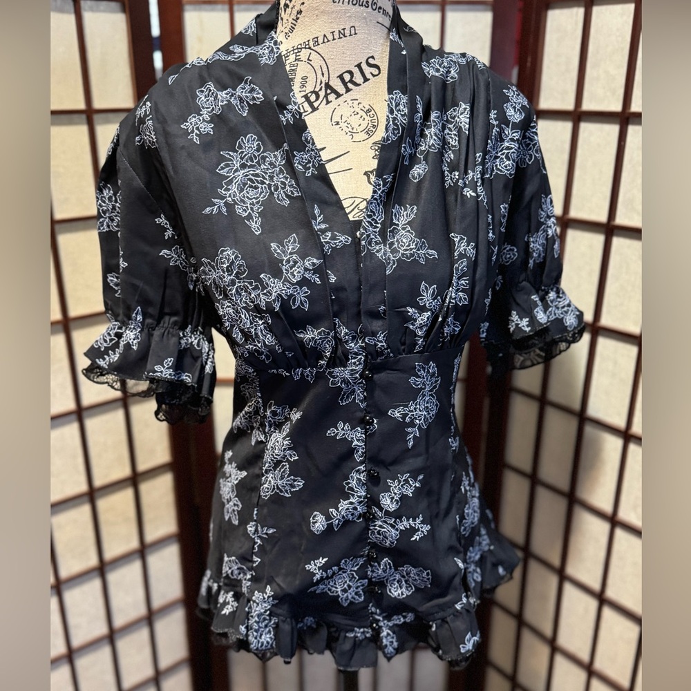 Floral Ruffle-Sleeve Blouse - Navy